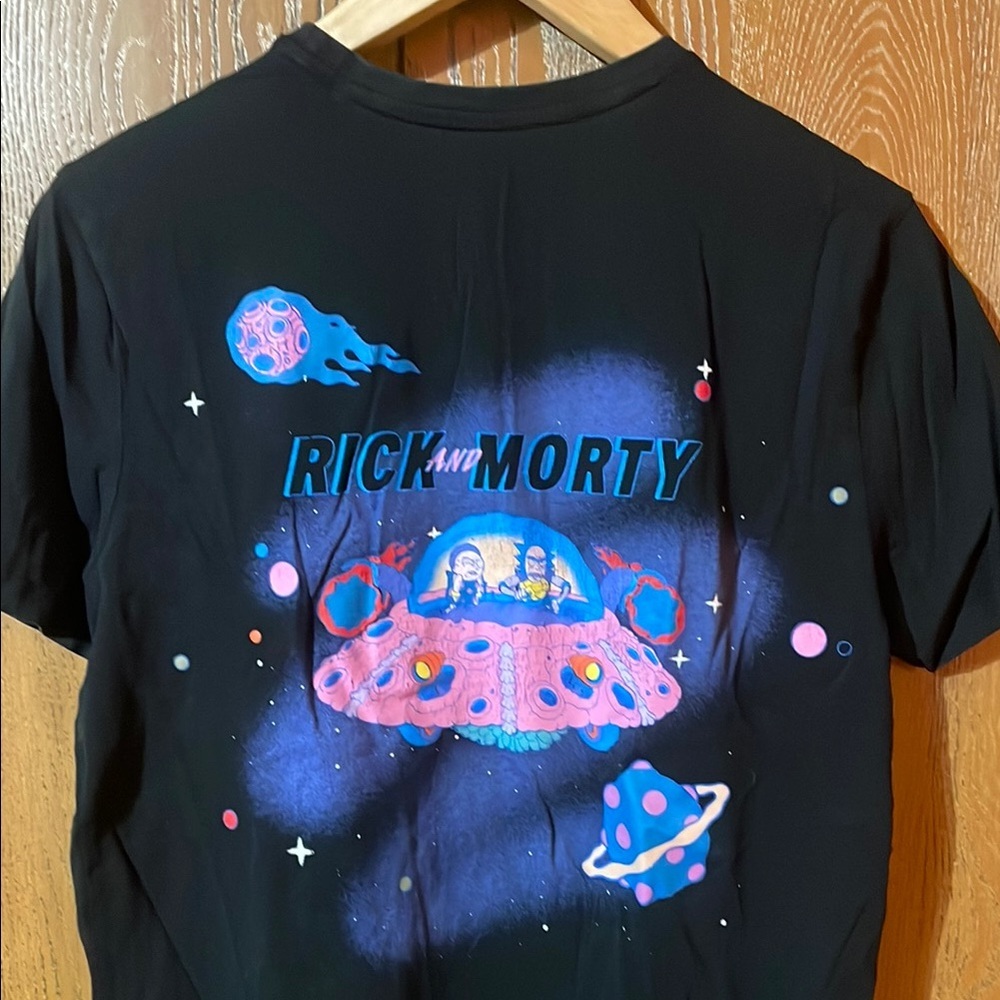 Black and Blue Short Sleeve Tee with Vibrant Cartoon Panels - Picture 4 of 5